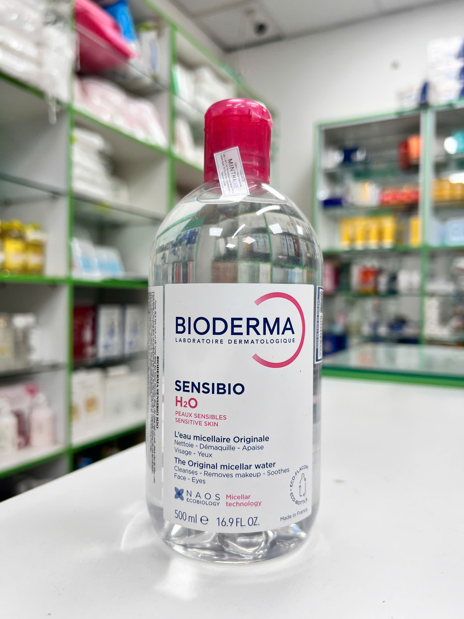 Nước Tẩy Trang Dành Cho Da Thường , Da Nhạy Cảm Bioderma Sensibio H20 500ml — chai tẩy trang dung tích lớn với thiết kế quen thuộc